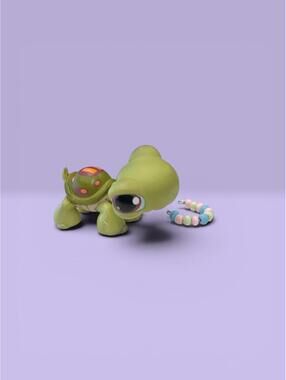 Littlest Pet Shop Green Turtle #008 with necklace Accessory LPS